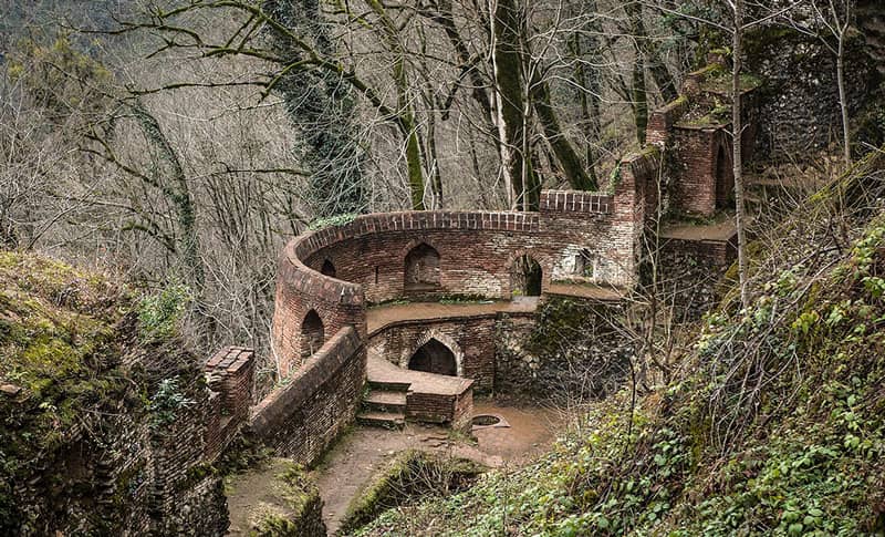 قلعه رودخان فومن