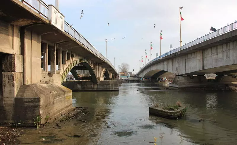 تالاب انزلی