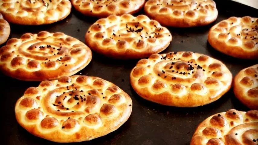 تاریخچه کلوچه سنتی فومن