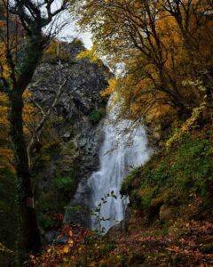 آبشار میلاش کجاست؟